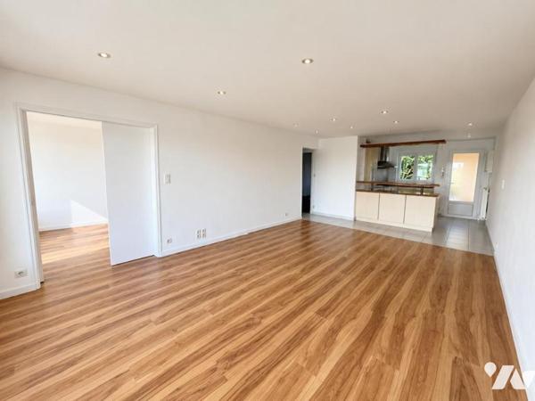 QUIMPER – Un appartement rénové, confortable et fonctionnel, idéalement situé à Quimper.