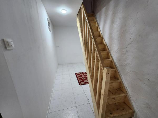 Adriers - Une maison, un autre maison a renover, grange et terrain Adriers