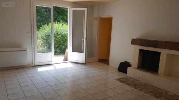 Maison à louer à Beaulieu-sous-la-Roche en Vendée (85190), ref : 85091-L373