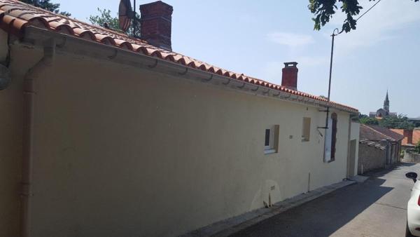 Maison à louer à Beaulieu-sous-la-Roche en Vendée (85190), ref : 85091-L373