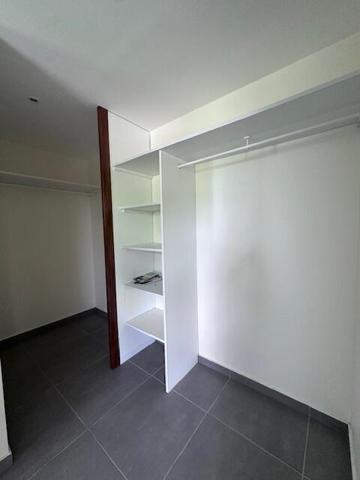 A VENDRE BELLE VILLA T5 AVEC PISCINE SUR 1250 M² DE TERRAIN DANS QUARTIER RESIDENTIEL A ARNOUVILLE ,PETIT-BOURG