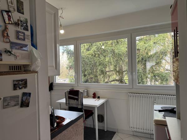 Appartement
         5 pièces
        - 80 m² 168 000 € *
