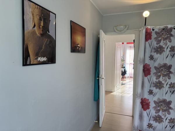 Appartement
         5 pièces
        - 80 m² 168 000 € *
