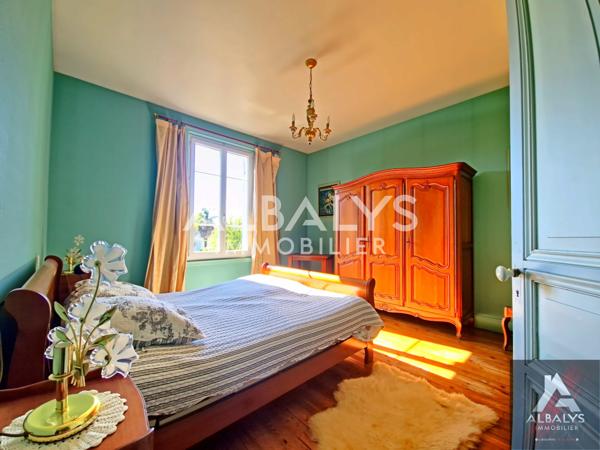 Maison 7 pièce(s) 4 chambre(s) 175 m²