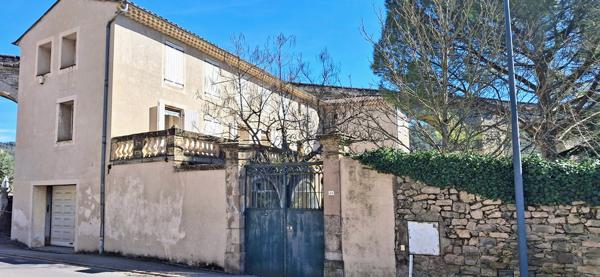 Maison de maitre et jardin BEDARIEUX