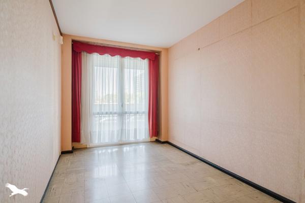 Appartement à vendre 210 400 € Bron 5 p 94 m² DPE E