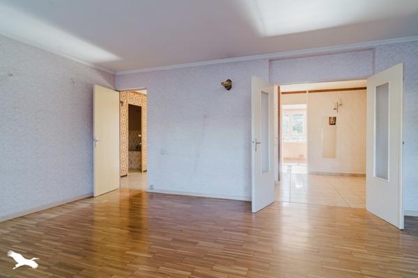 Appartement à vendre 210 400 € Bron 5 p 94 m² DPE E