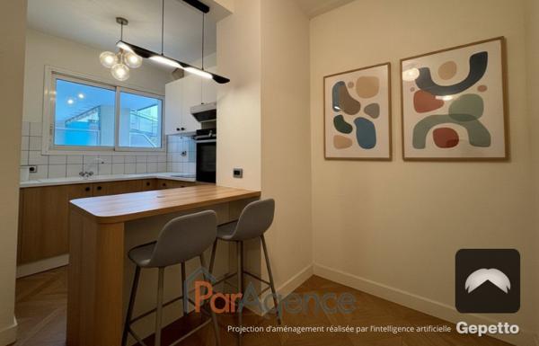 ROYAN CENTRE-VILLE APPARTEMENT TYPE 3 AVEC PARKING PRIVATIF