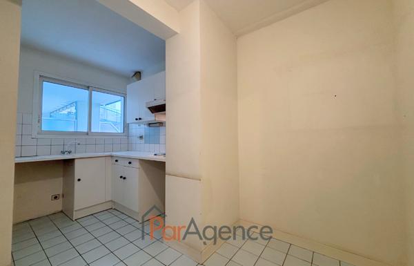 ROYAN CENTRE-VILLE APPARTEMENT TYPE 3 AVEC PARKING PRIVATIF