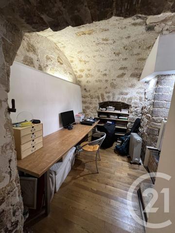 Appartement F4 à vendre  4 pièces - 71,19 m2 PARIS - 75010