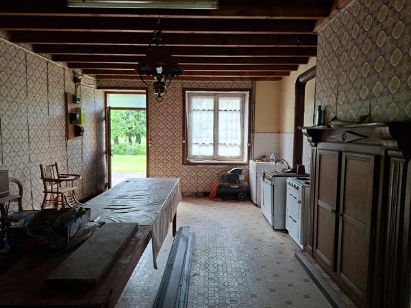 Propriete à vendre 7 pièces LE PAS (53)
