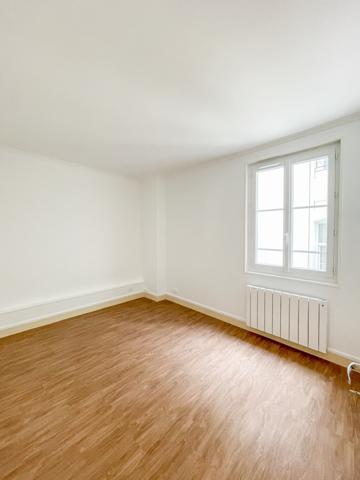 Paris 3ème - À LOUER - Grand 2 pièces de 80 m²