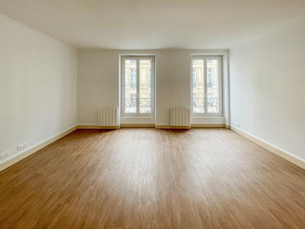 Paris 3ème - À LOUER - Grand 2 pièces de 80 m²