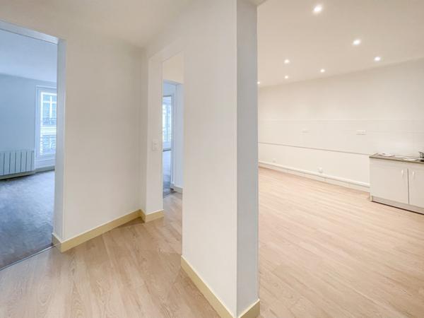 Paris 3ème - À LOUER - Grand 2 pièces de 80 m²