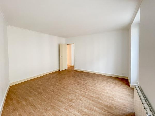 Paris 3ème - À LOUER - Grand 2 pièces de 80 m²