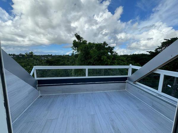 BAS DU FORT T3 MEUBLE VUE MER