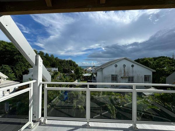 BAS DU FORT T3 MEUBLE VUE MER