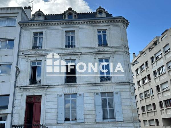 Location Appartement 3 pièces 63.1 m² - 2 QUAI DE L'YSER Saintes 17100