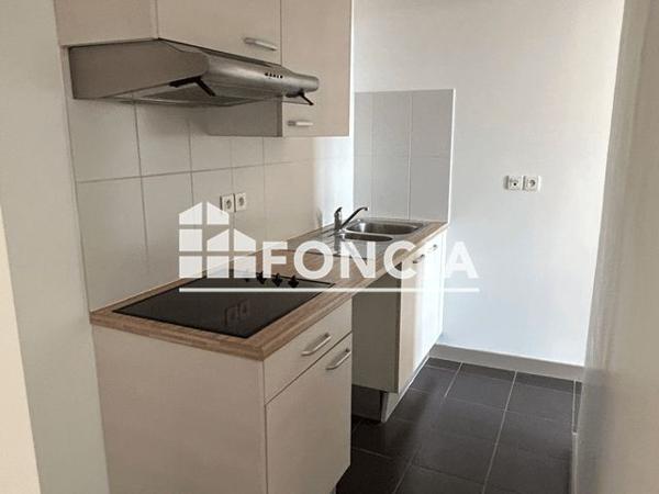 Location Appartement 3 pièces 63.1 m² - 2 QUAI DE L'YSER Saintes 17100