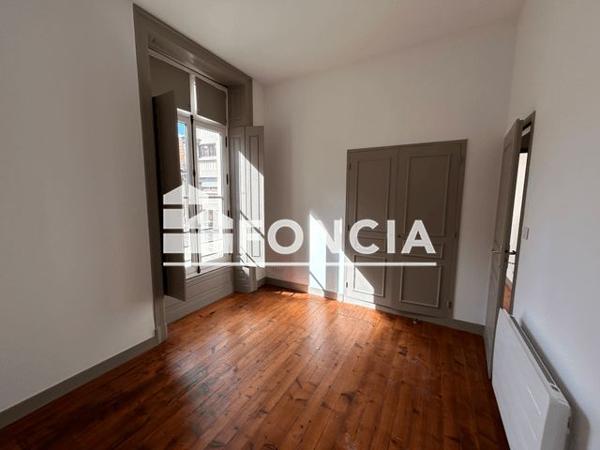 Location Appartement 3 pièces 63.1 m² - 2 QUAI DE L'YSER Saintes 17100