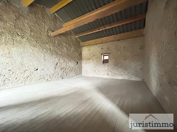 Mondragon (84430) Ensemble immobilier : ferme & maison à restaurer sur Mondragon