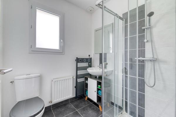 À vendre, Maison contemporaine de 2017 à DAUMERAY