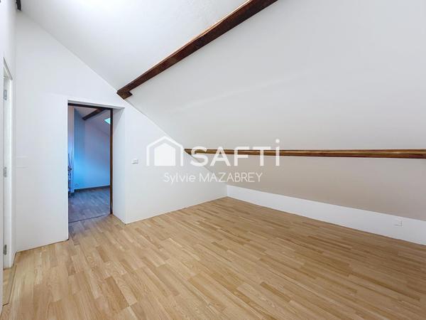 Maison familiale avec sous-sol total et beau potentiel d’évolution