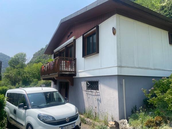 Maison à vendre 4 pièces proche de Thoirette-Coisia (39)