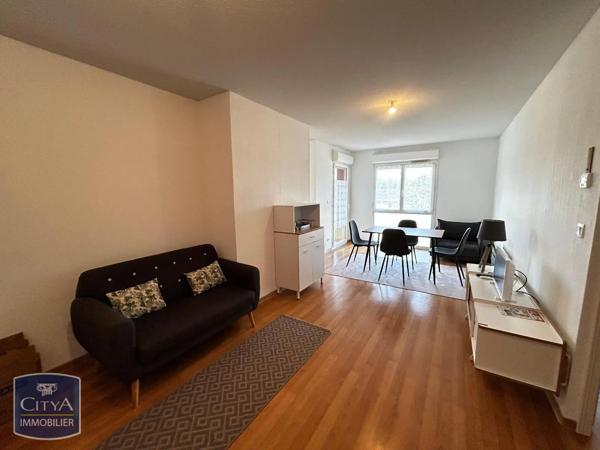 Appartement à louer 2 pièces 48.06m² Saint-Pierre-du-Mont (40280)