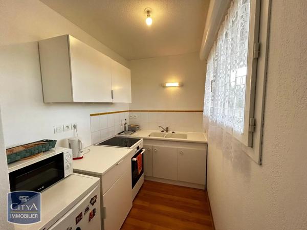 Appartement à louer 2 pièces 48.06m² Saint-Pierre-du-Mont (40280)
