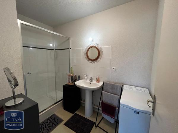 Appartement à louer 2 pièces 48.06m² Saint-Pierre-du-Mont (40280)