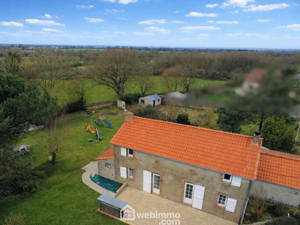 Maison 126 m² à Chemillé-en-Anjou 49120