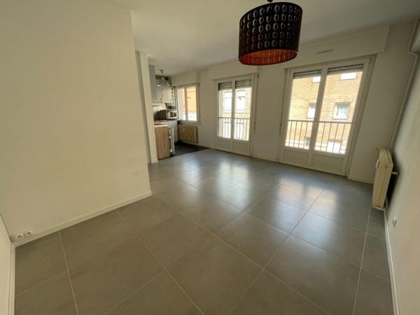 SEH-JM63 - Lille Solférino - T1 de 29,16m² - Parking