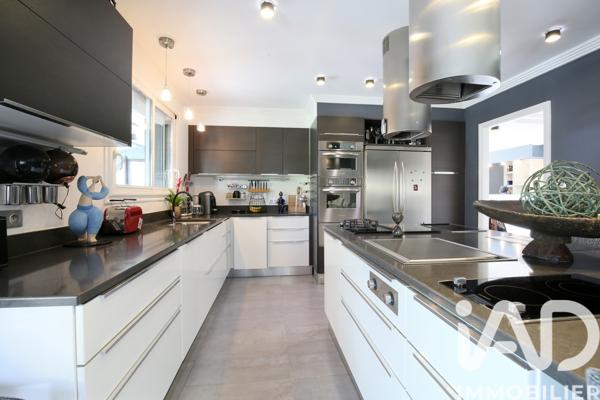 Maison à vendre 7 pièces 296 m² Saint-Orens-de-Gameville