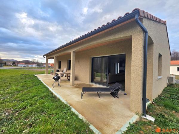 Maison moderne de plain-pied 2025 avec jardin