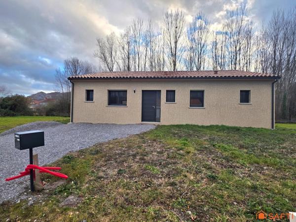 Maison moderne de plain-pied 2025 avec jardin