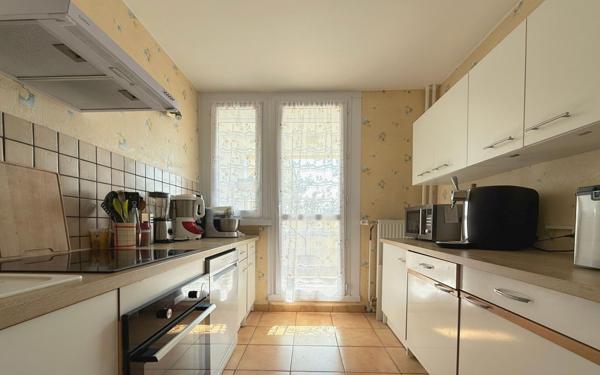 Appartement à vendre    3 pièces • 73,52 m2 Chenôve