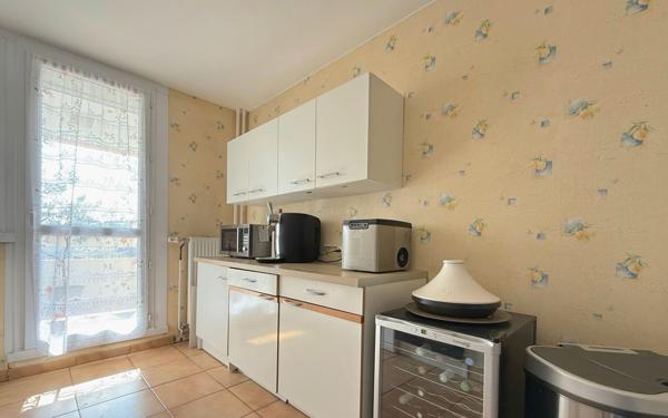 Appartement à vendre    3 pièces • 73,52 m2 Chenôve