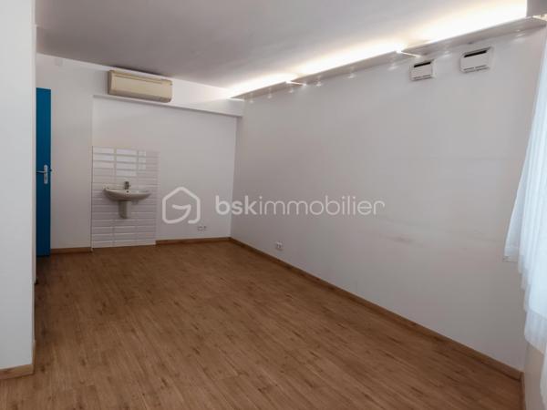 Local commercial de 164,54 m²