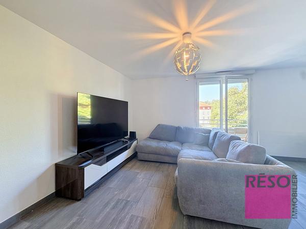 BEAU T3 MEUBLÉ RÉNOVÉ