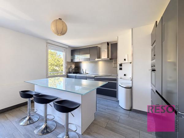 BEAU T3 MEUBLÉ RÉNOVÉ