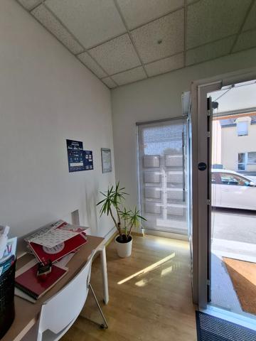 Local commercial à louer de 65 m² à Mordelles