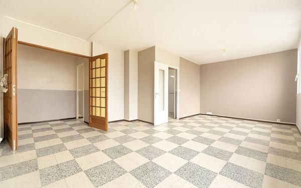 Appartement à vendre    4 pièces •  Nîmes