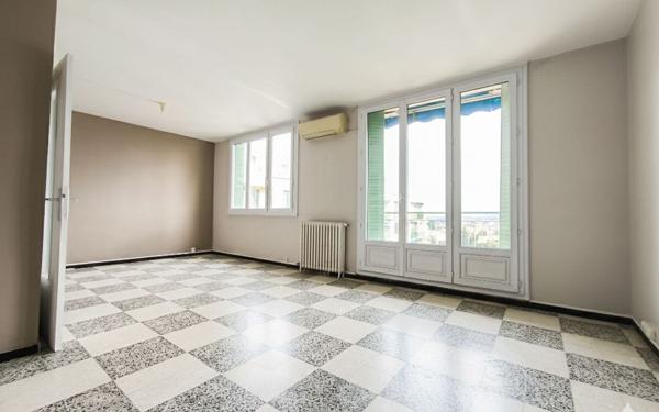 Appartement à vendre    4 pièces •  Nîmes