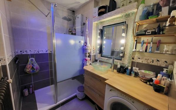 Appartement à vendre    4 pièces • 62,40 m2 Clichy-sous-Bois