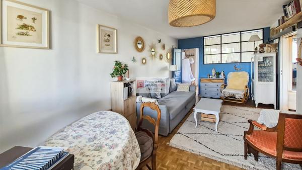 Appartement  4 pièces  bon état  67 m2  loggia  L'Epi d'Or à Saint Cyr L Ecole