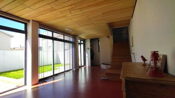 Vente Maison Thaire 6 pièces 230m²-IRM4348