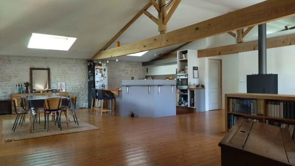 Vente Maison Thaire 6 pièces 230m²-IRM4348
