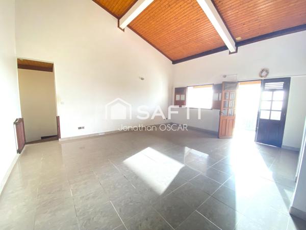 Haut de villa T4 + mezzanine avec vue mer et montagne