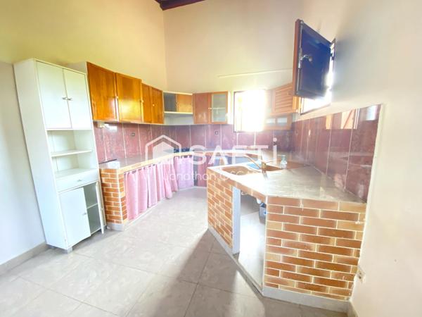 Haut de villa T4 + mezzanine avec vue mer et montagne